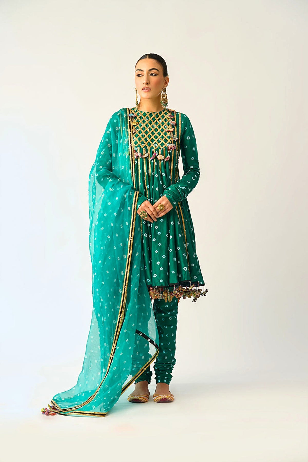 Avani Hara Bandhani Kalidaar Set