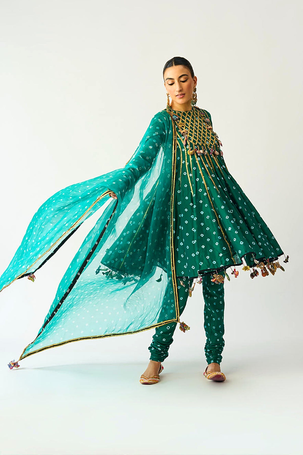Avani Hara Bandhani Kalidaar Set