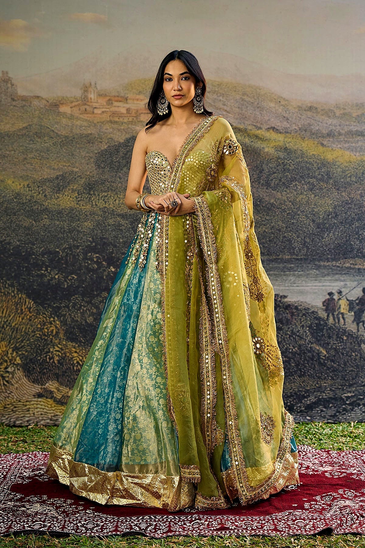 Myra Lehenga Set