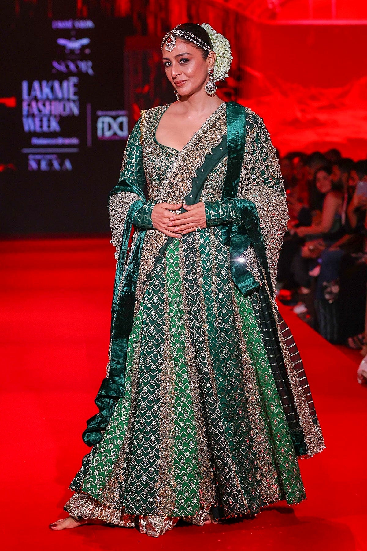 Vaidurya Anarkali Set