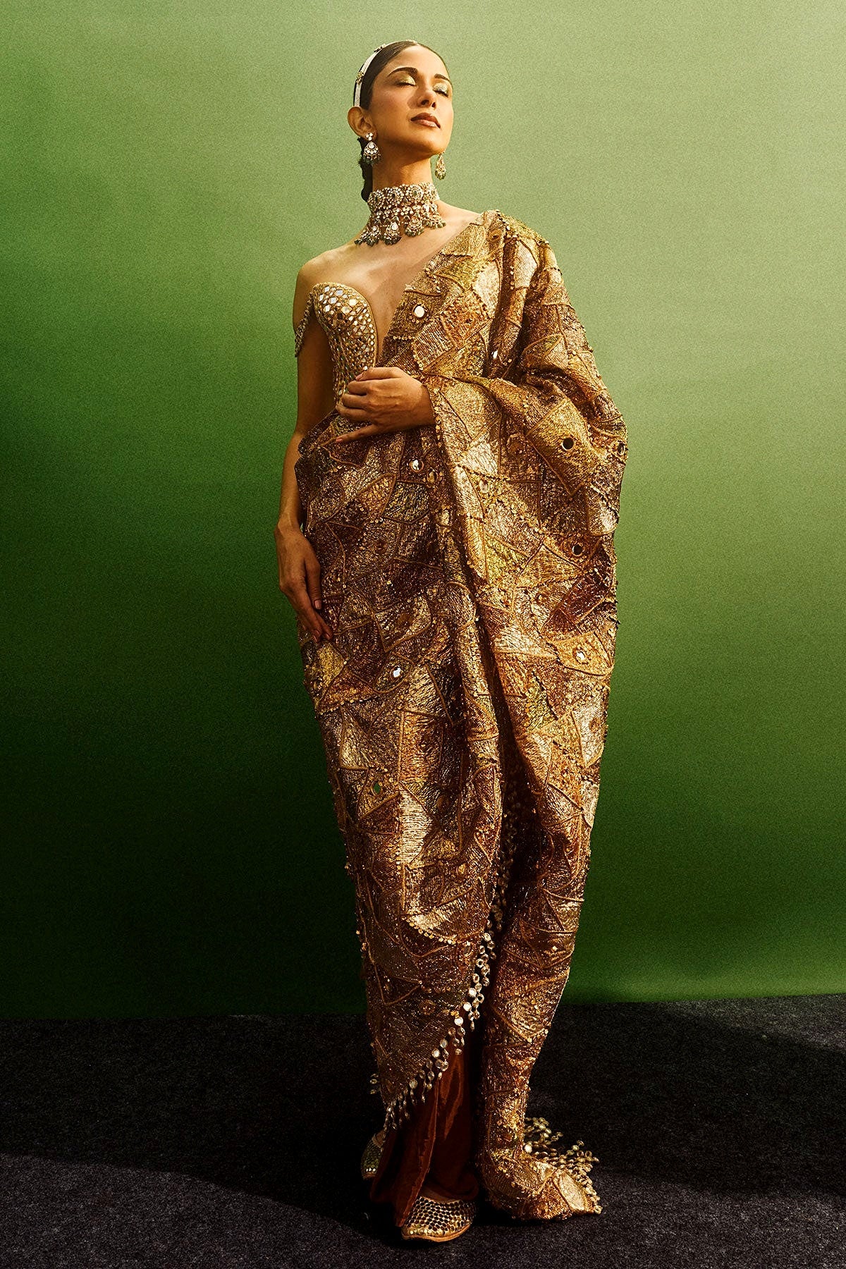 Rangrekha Saree Set