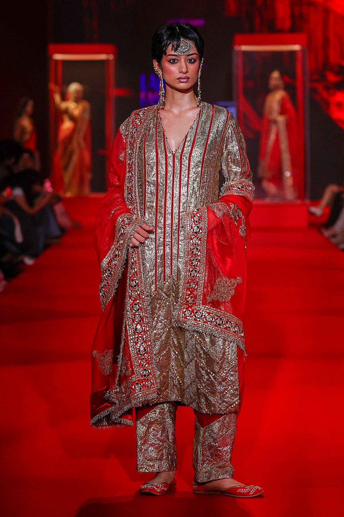 Suvarna Suit