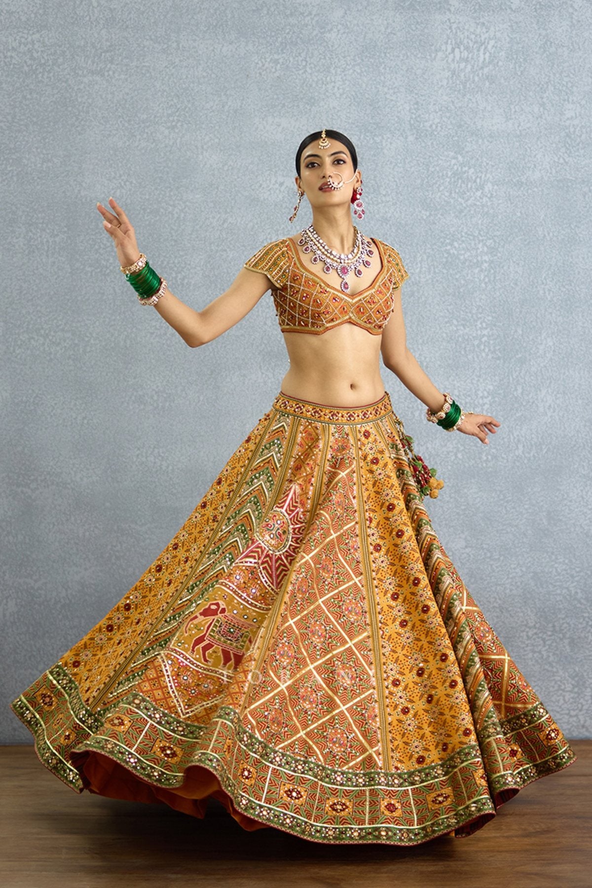 Kanak Dil Meher Iksha Lehenga Set