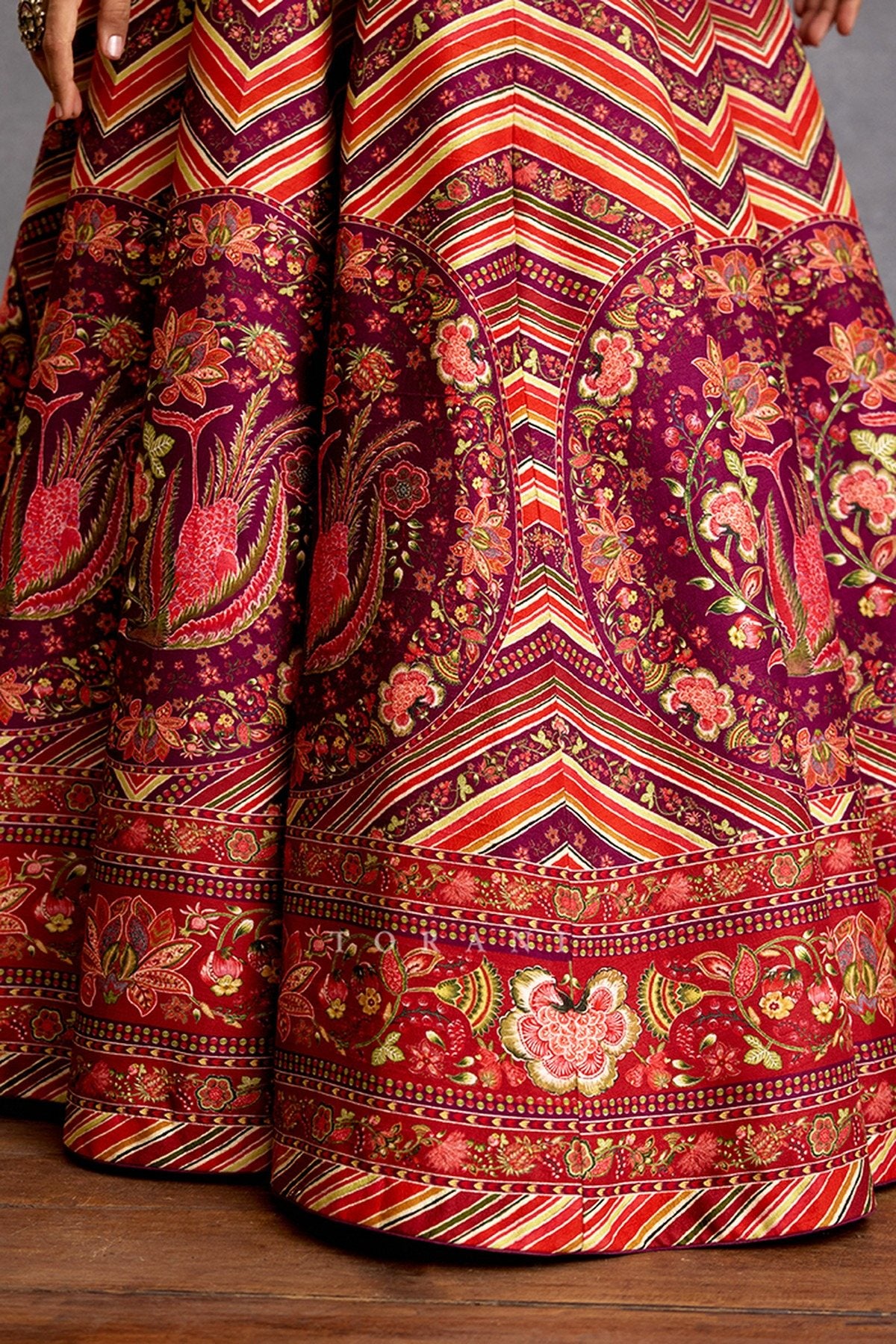 Laalima Raasya Abhisarika Lehenga Set