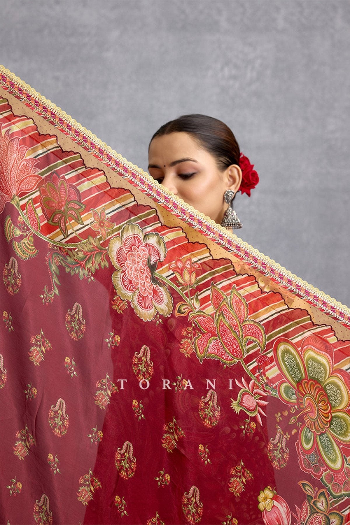 Laalima Tanuja Kurta Set