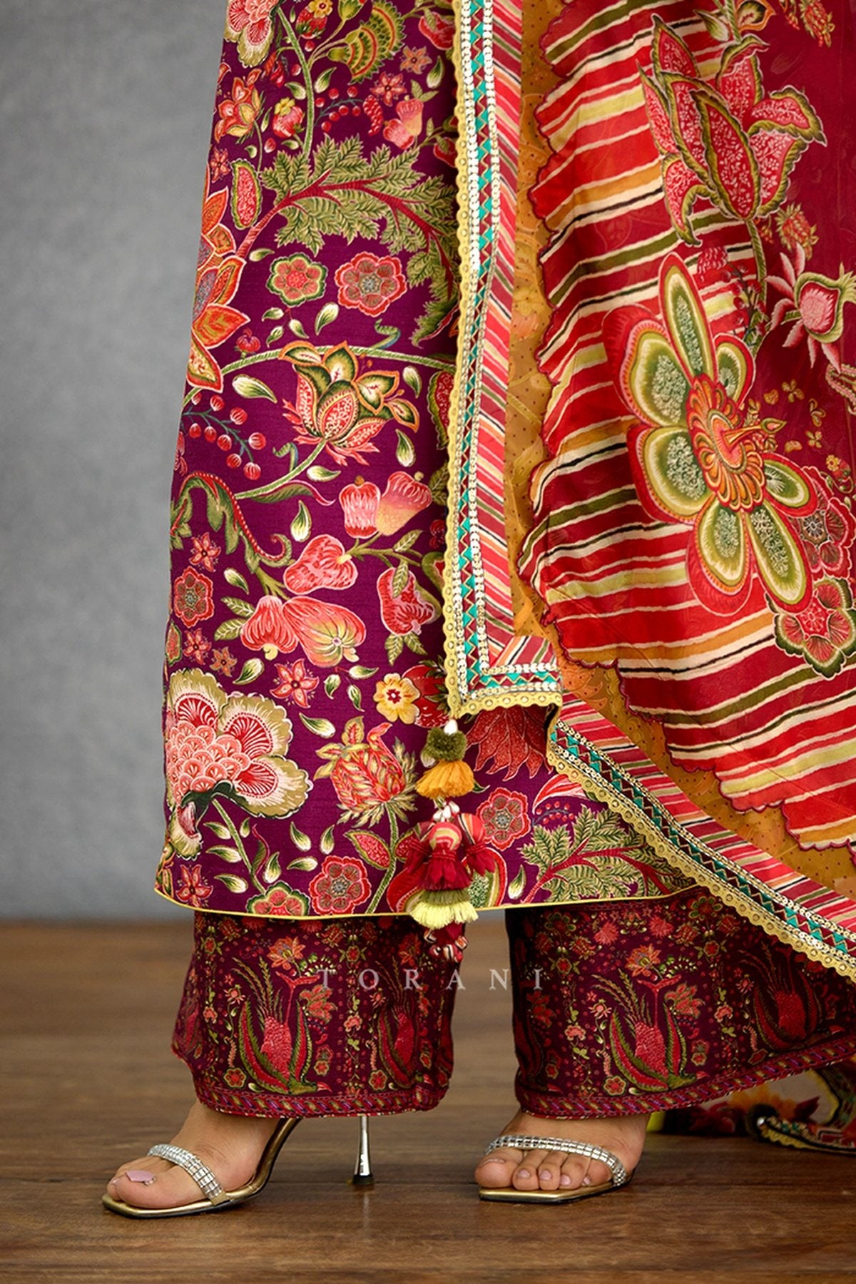 Laalima Writu Tanuja Kurta Set