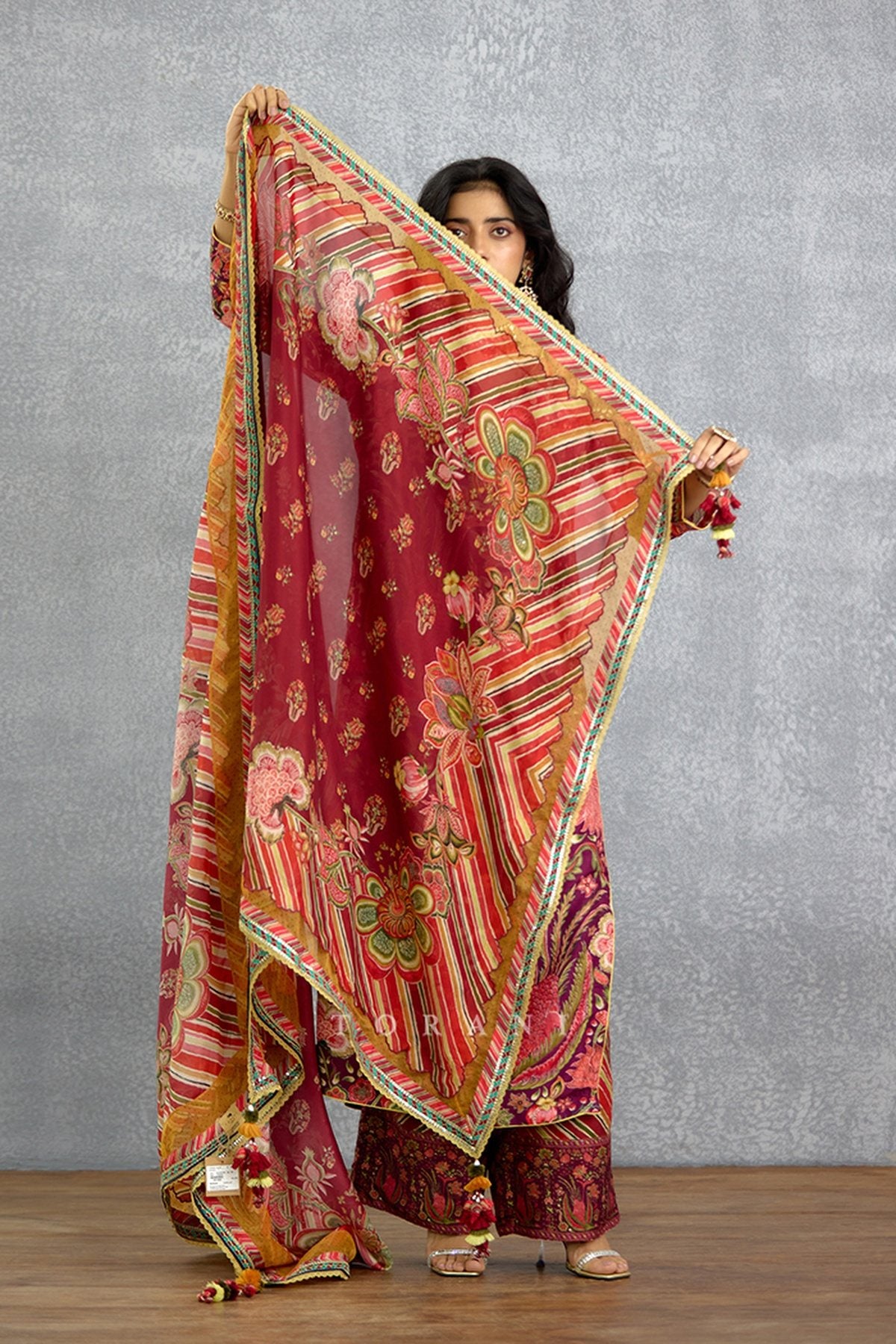 Laalima Writu Tanuja Kurta Set