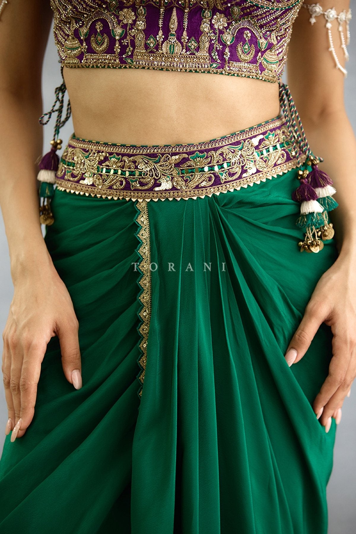 Maahe Hayrah Jacket Set