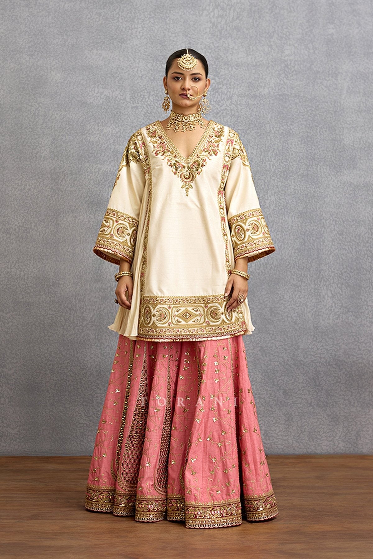 Maahe Mahtabe Insiyah Sharara Set