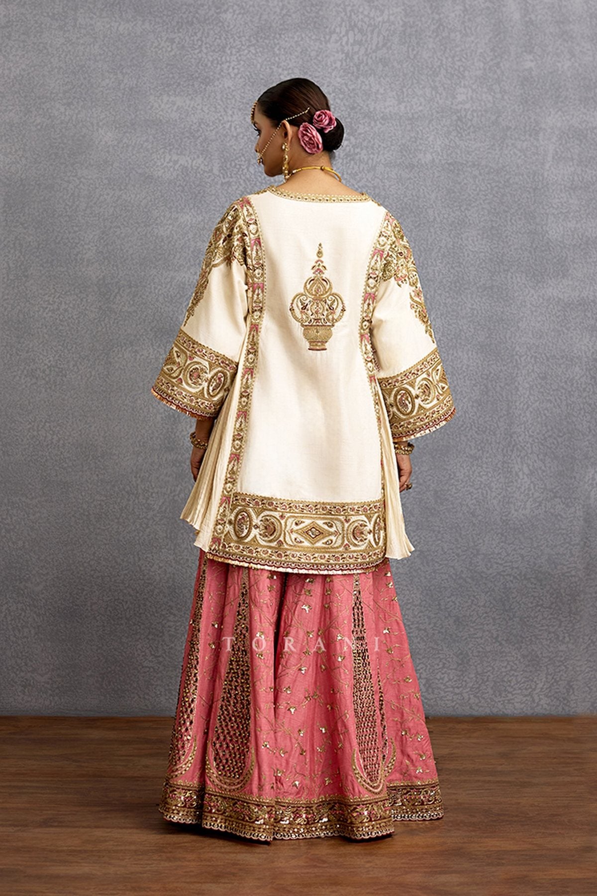 Maahe Mahtabe Insiyah Sharara Set