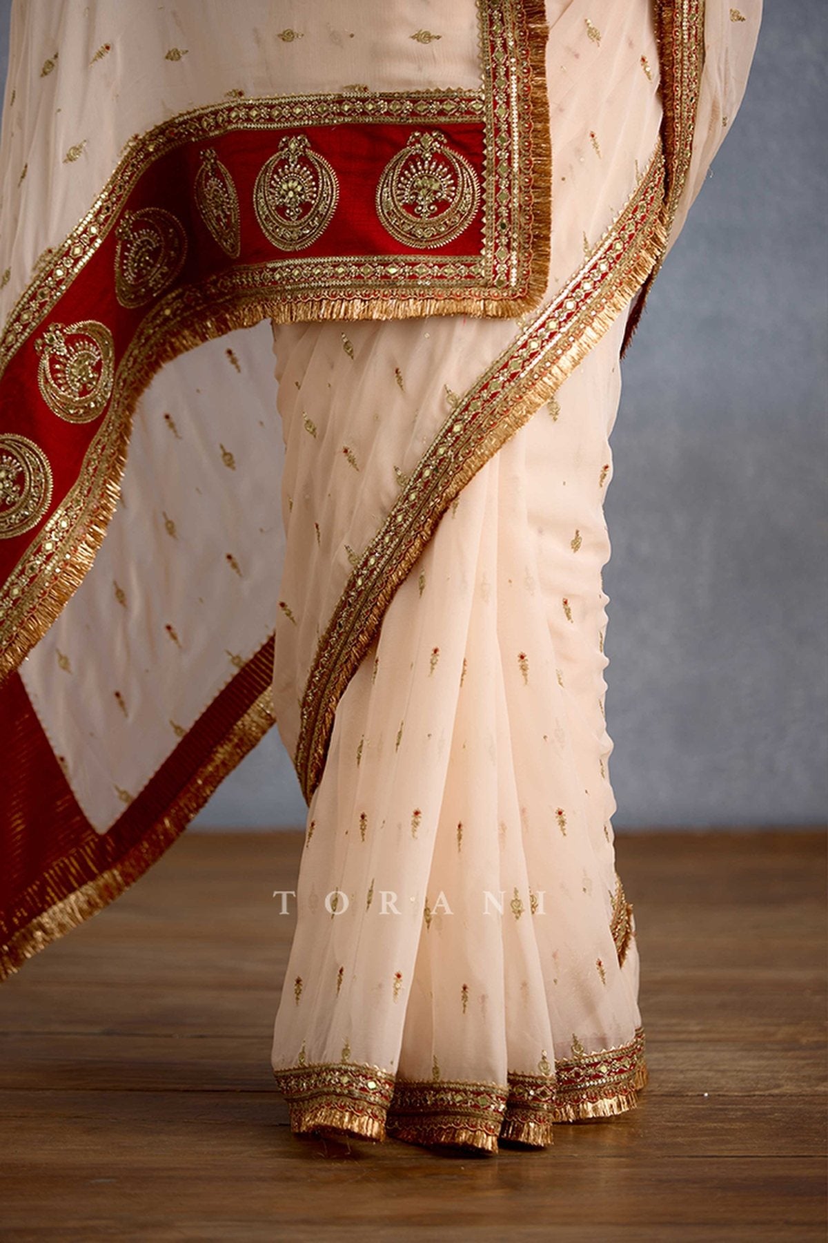 Maahe Riwaayat Saree
