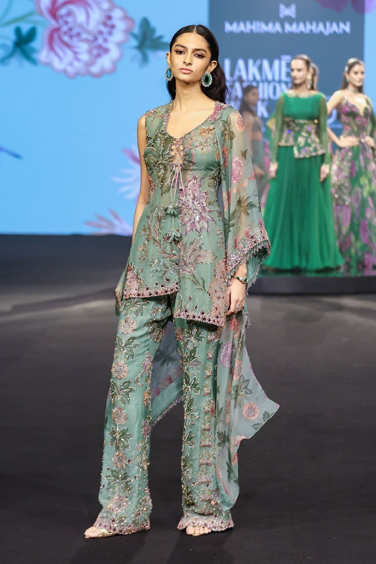 Sania Hand Embroidered Kurta Set