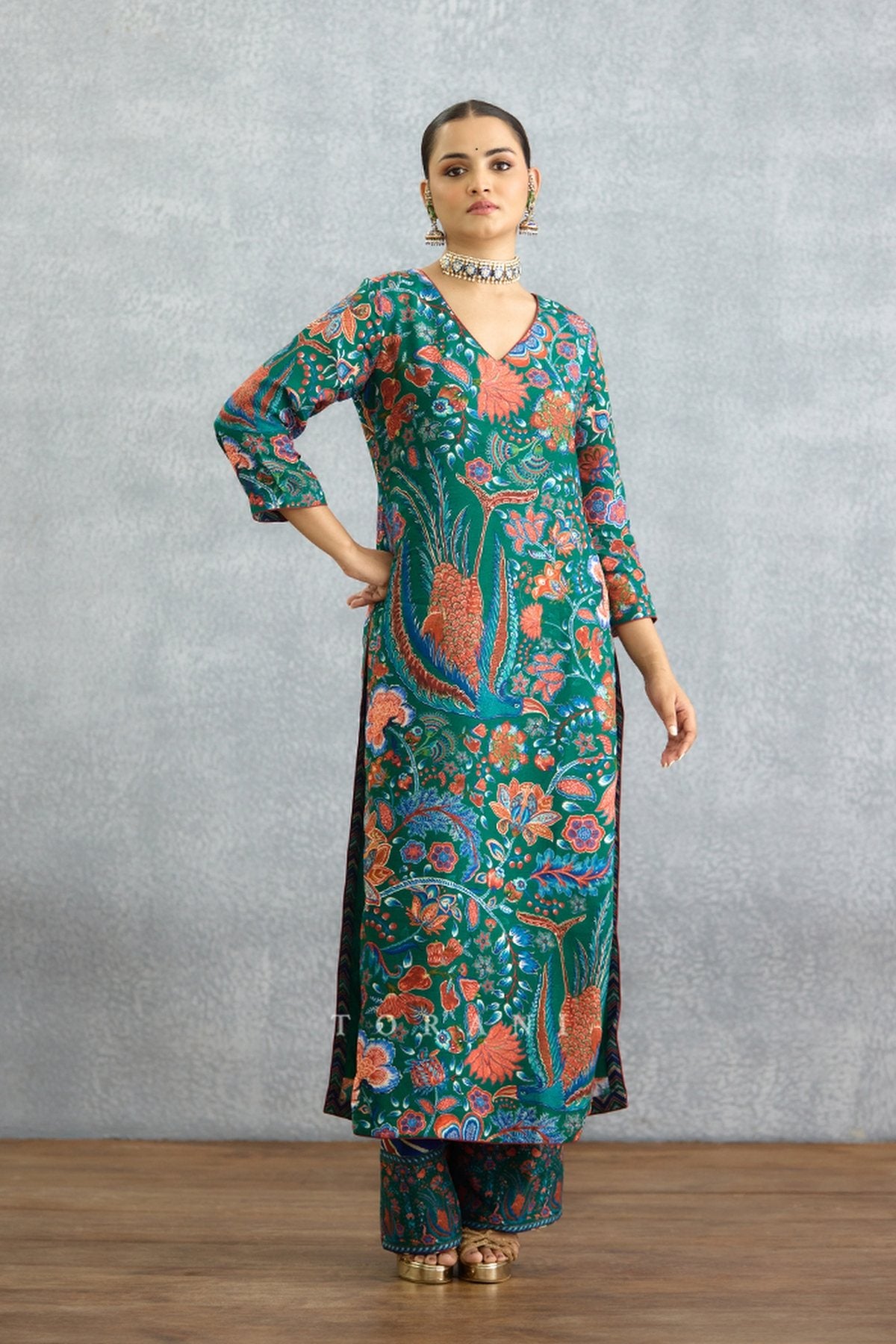 Mayurakshi Writu Tanuja Kurta Set