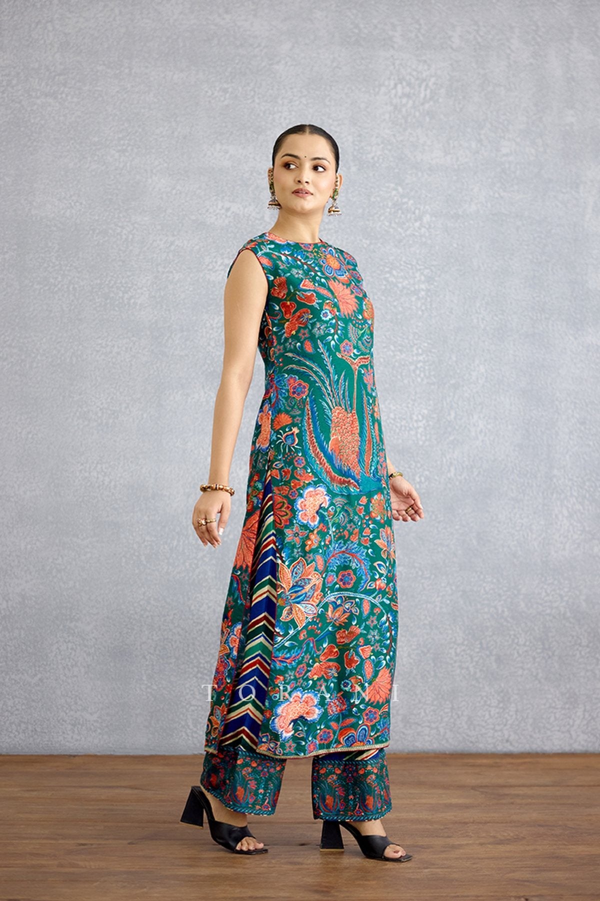 Mayurika Tanuja Kurta Set