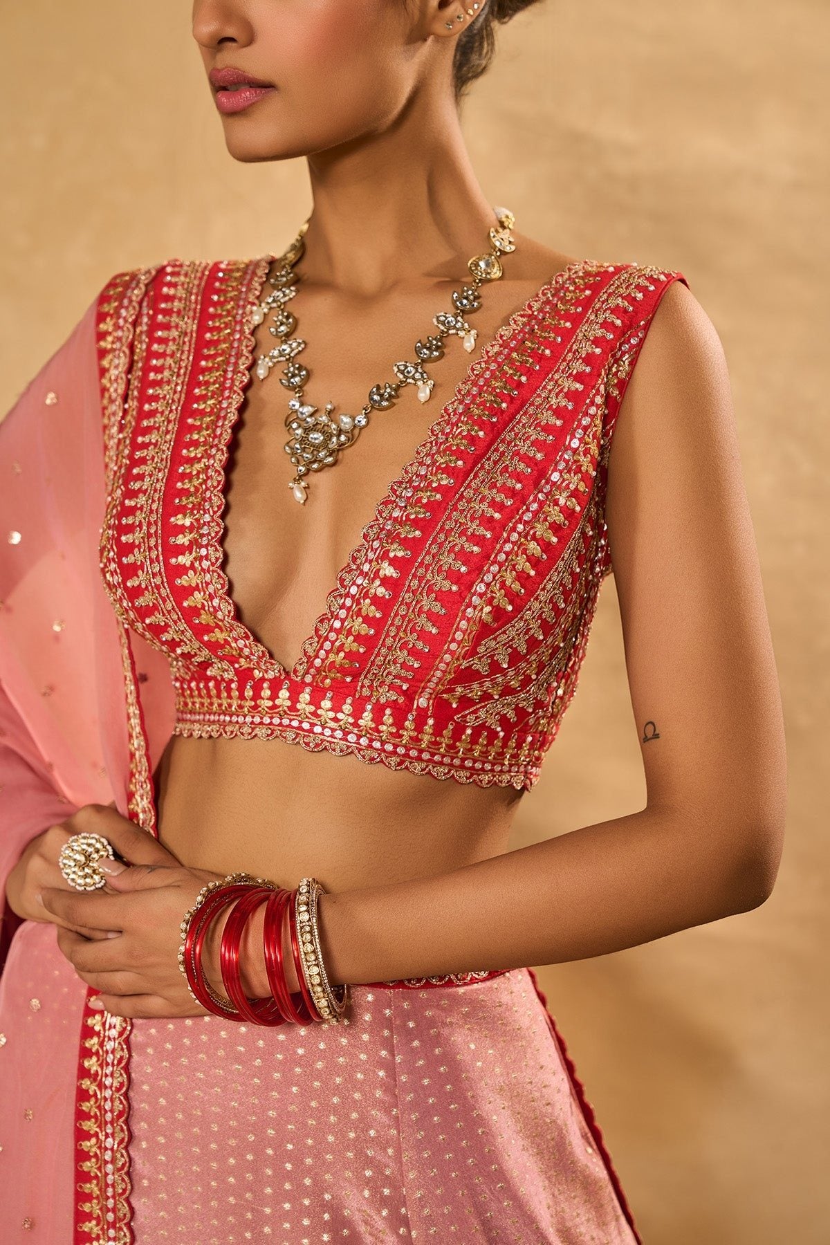 MINA DAMAN LEHENGA