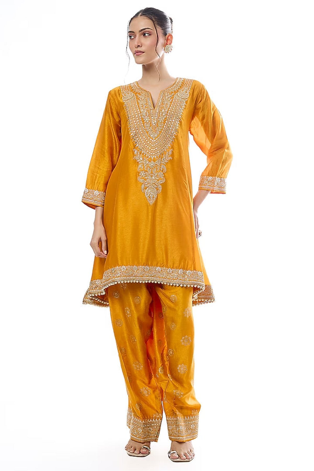 Nadia Farshi Set