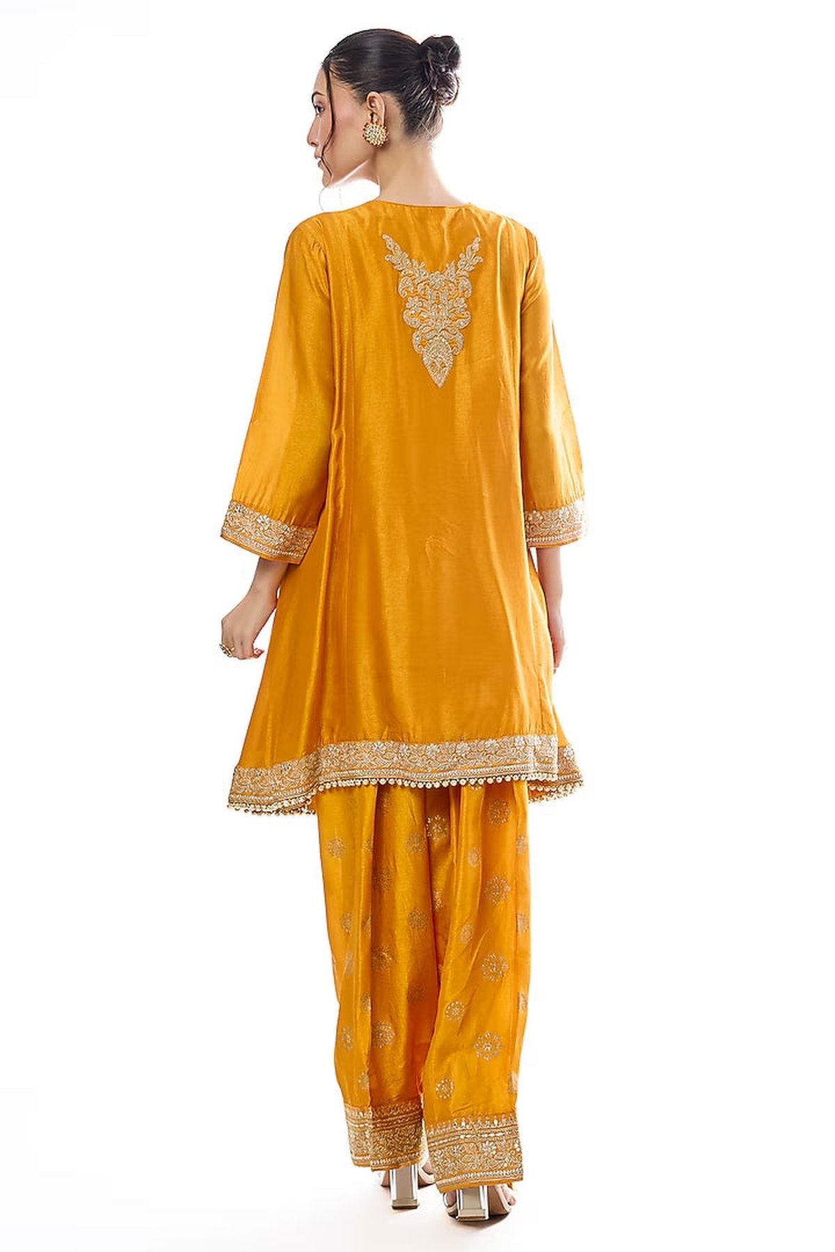 Nadia Farshi Set