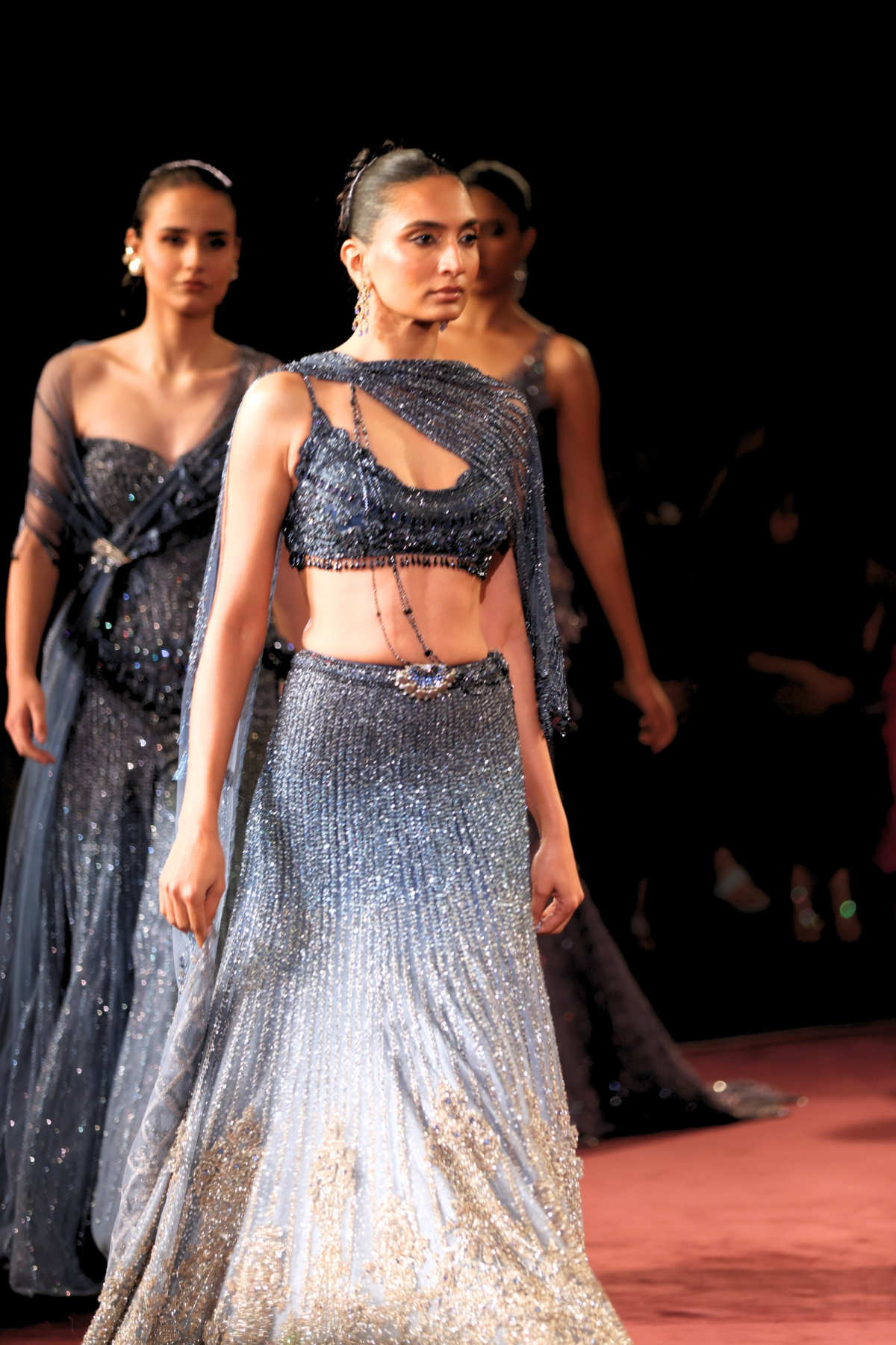 Neel Aabha Lehenga