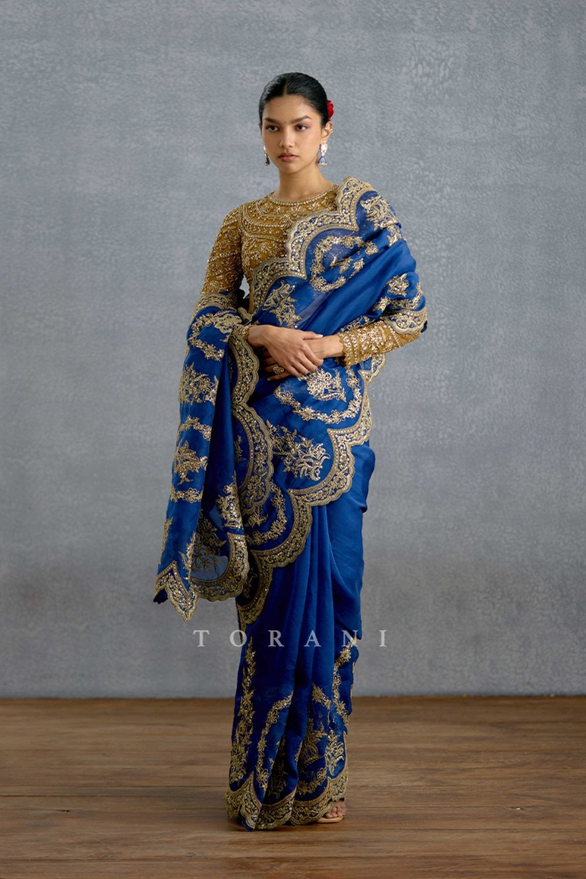 Neelam Shaam Saree
