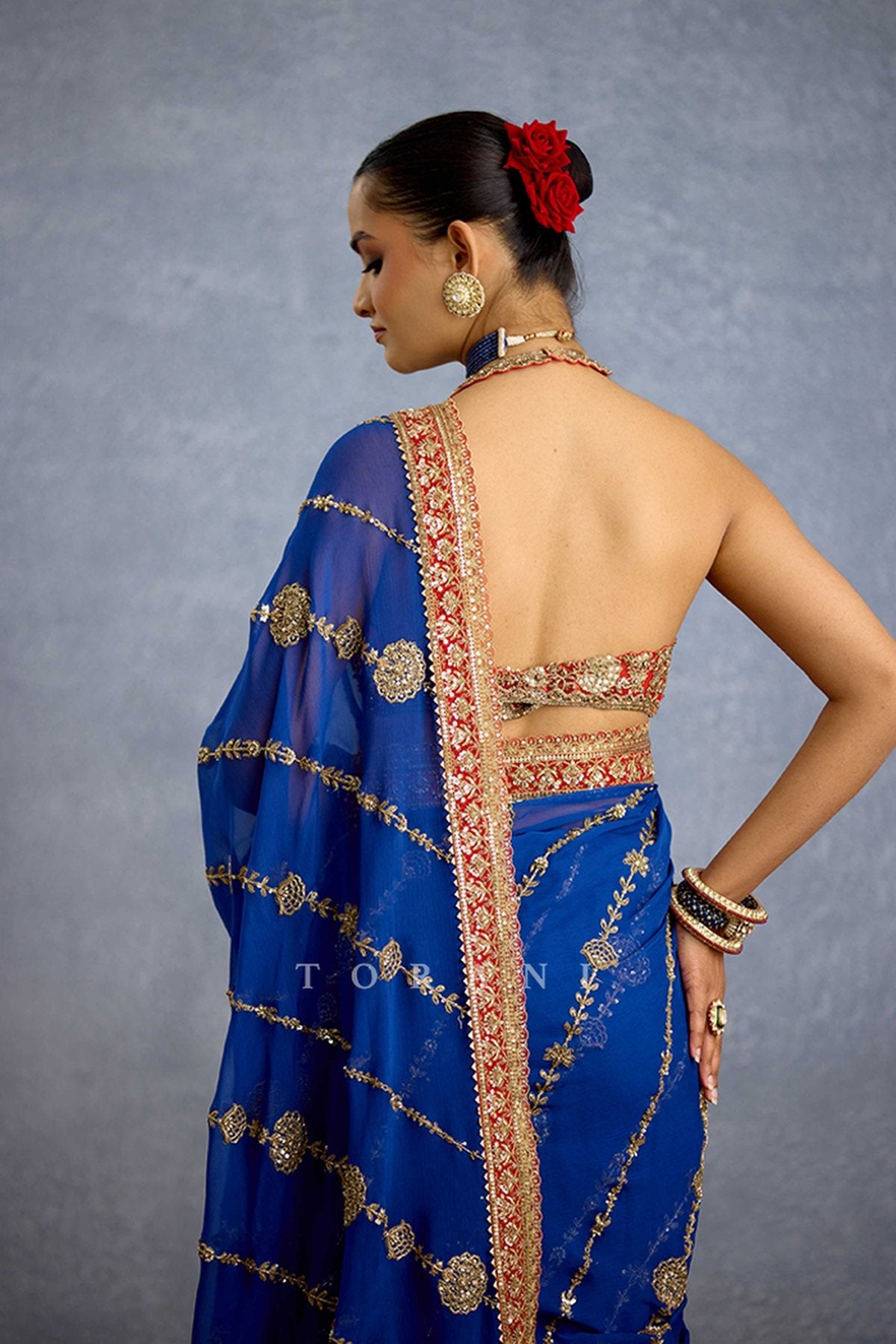 Neelam Takmeel Saree