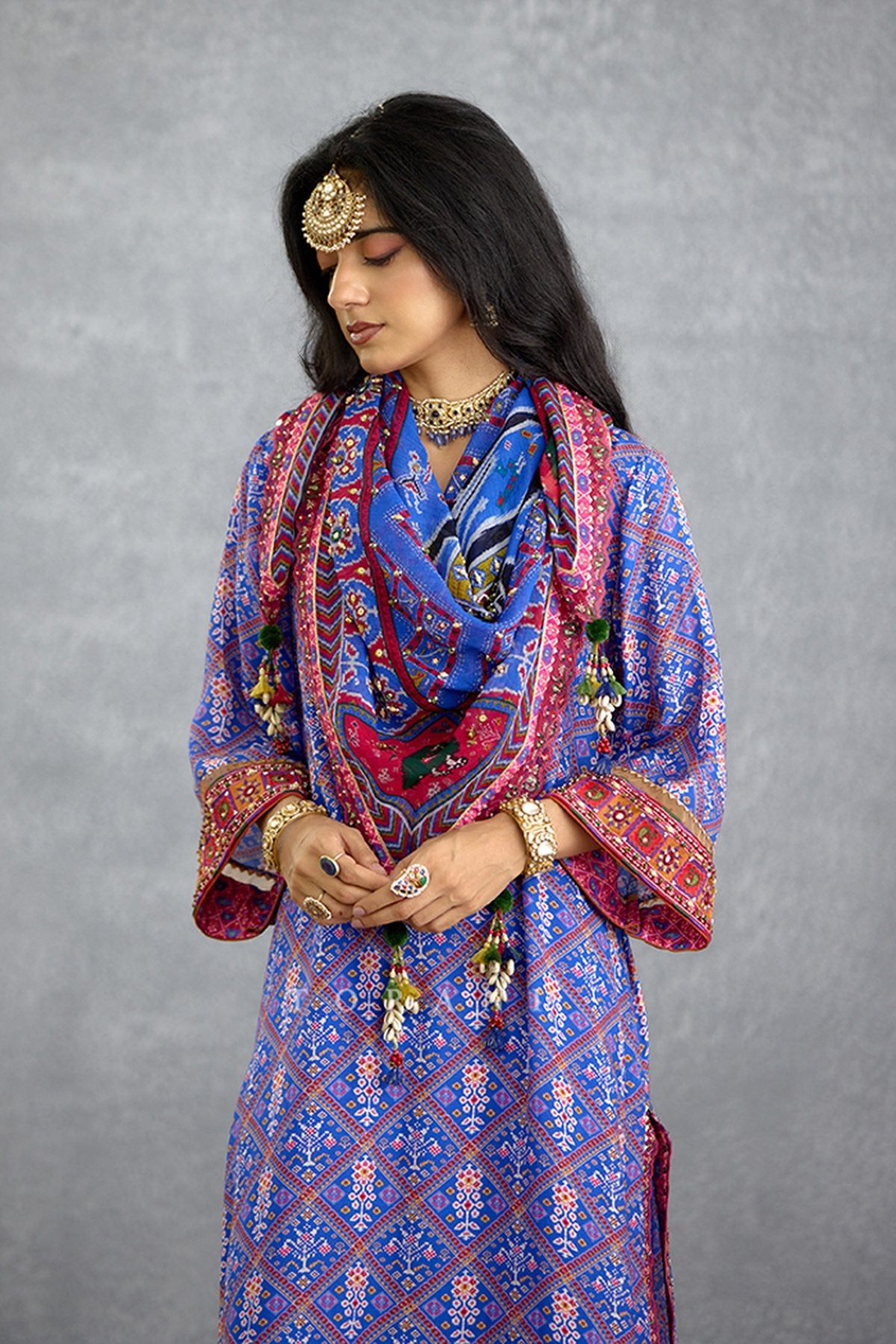 Niladri Ibha Scarf