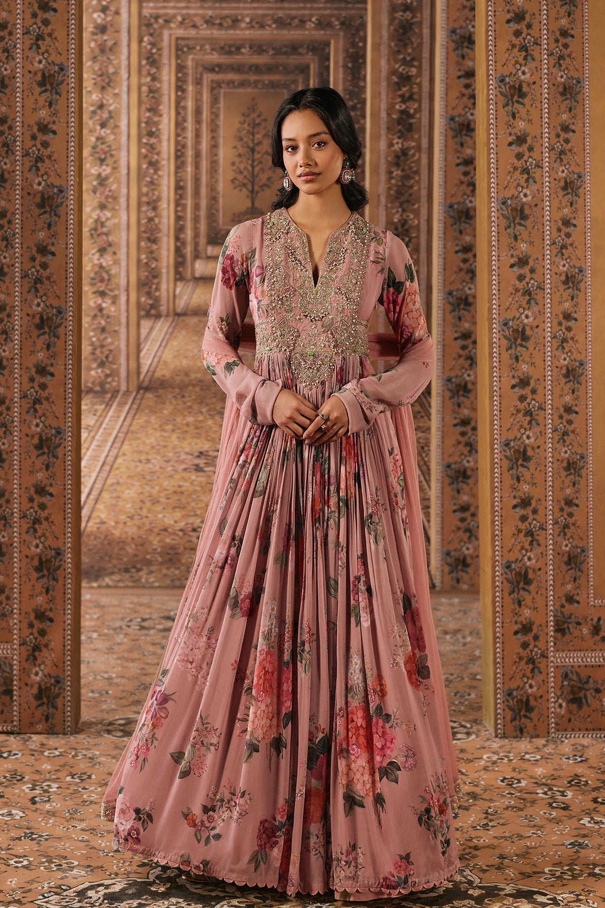 Nisbat ANARAKALI SET