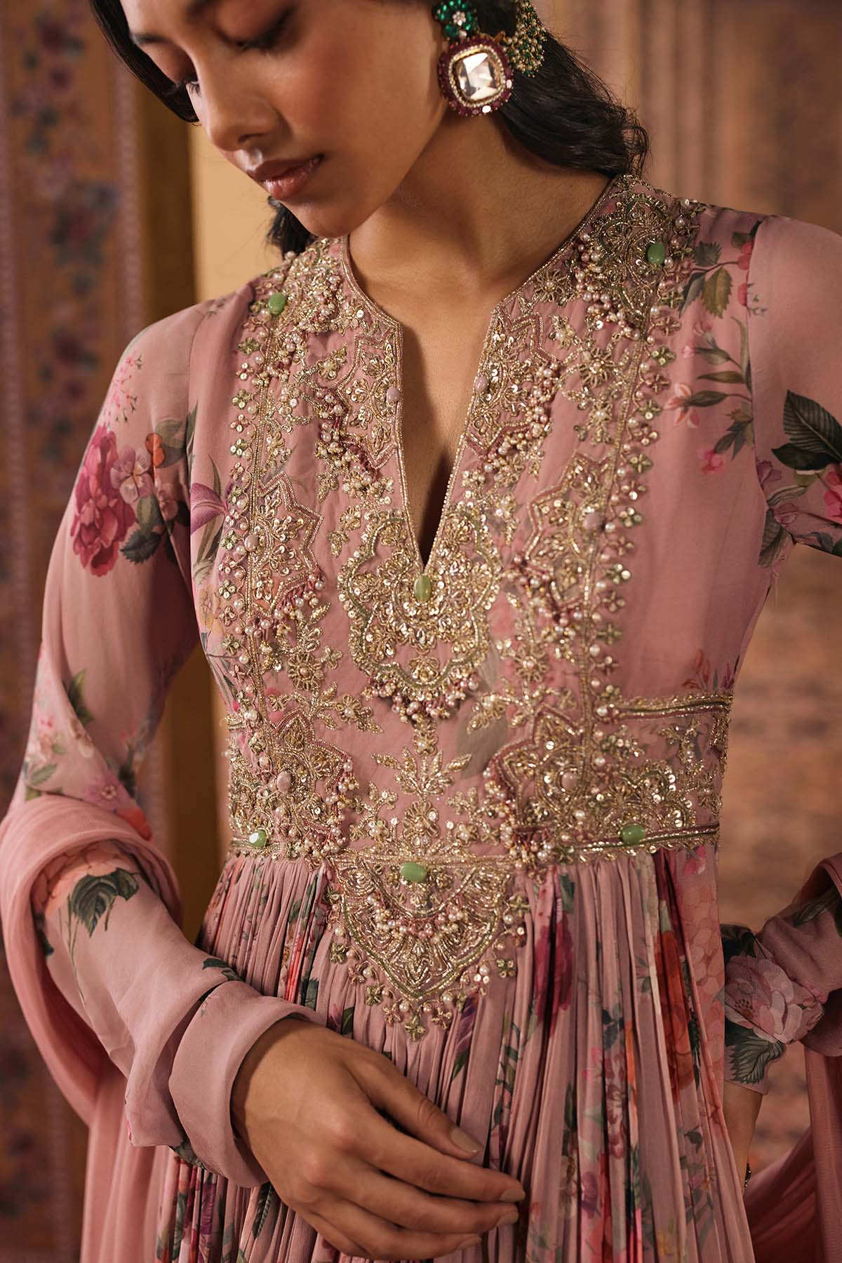 Nisbat ANARAKALI SET