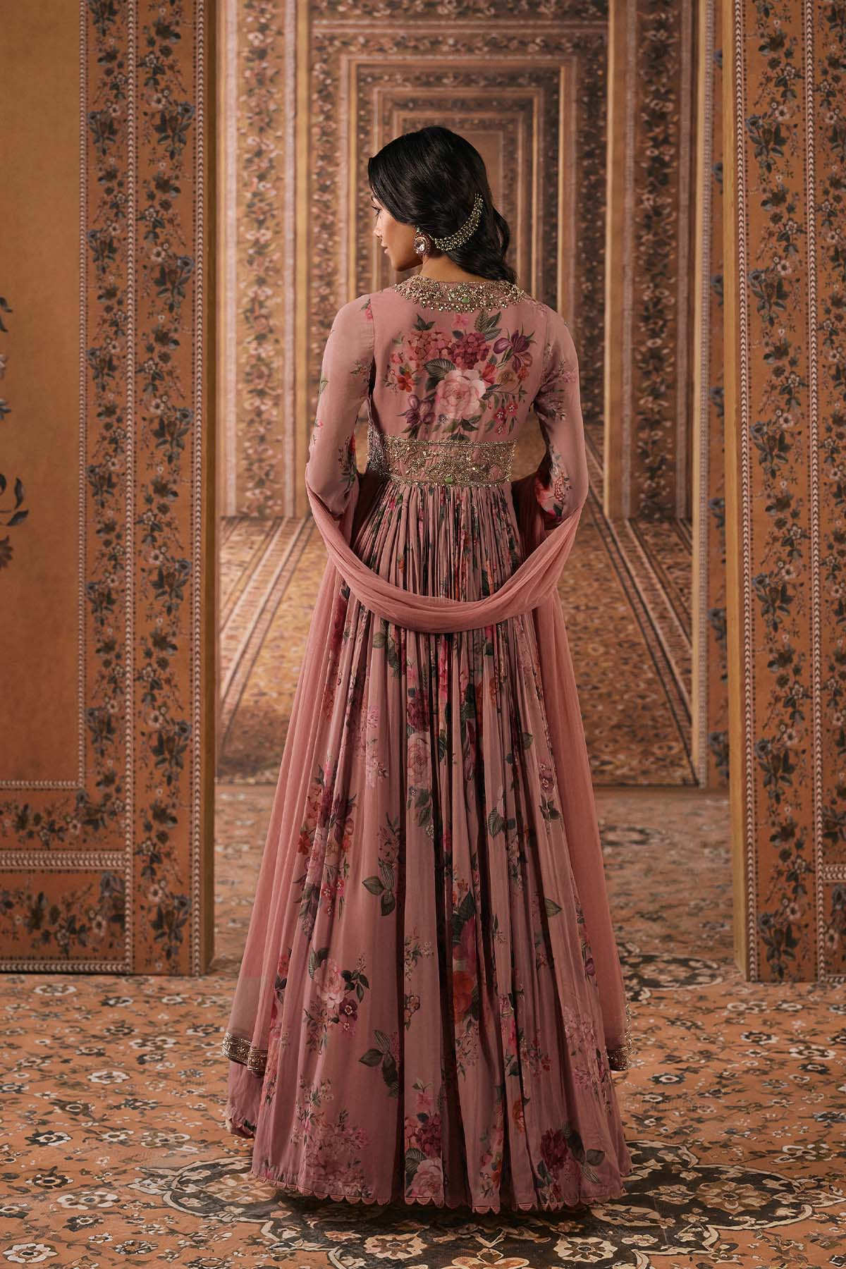 Nisbat ANARAKALI SET