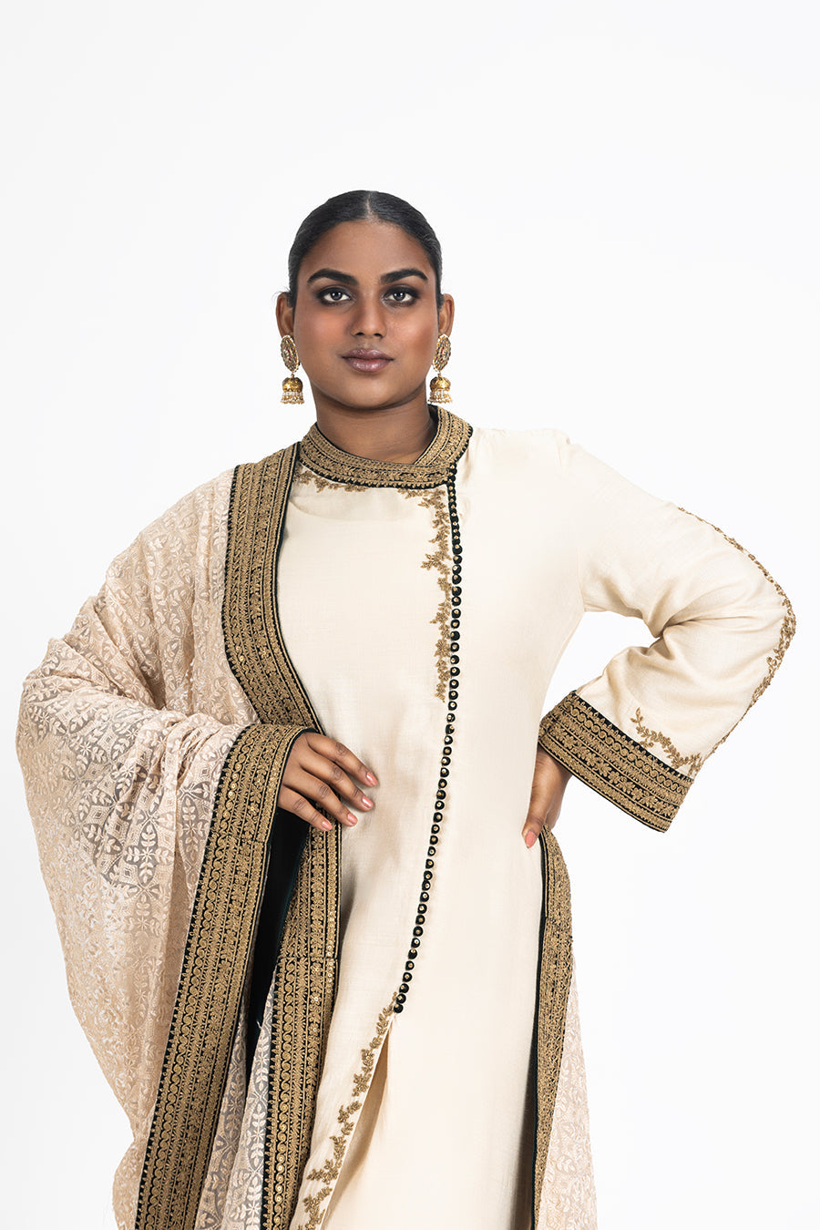 Cream Matka Silk Kurta Palazo With Organza Odhini