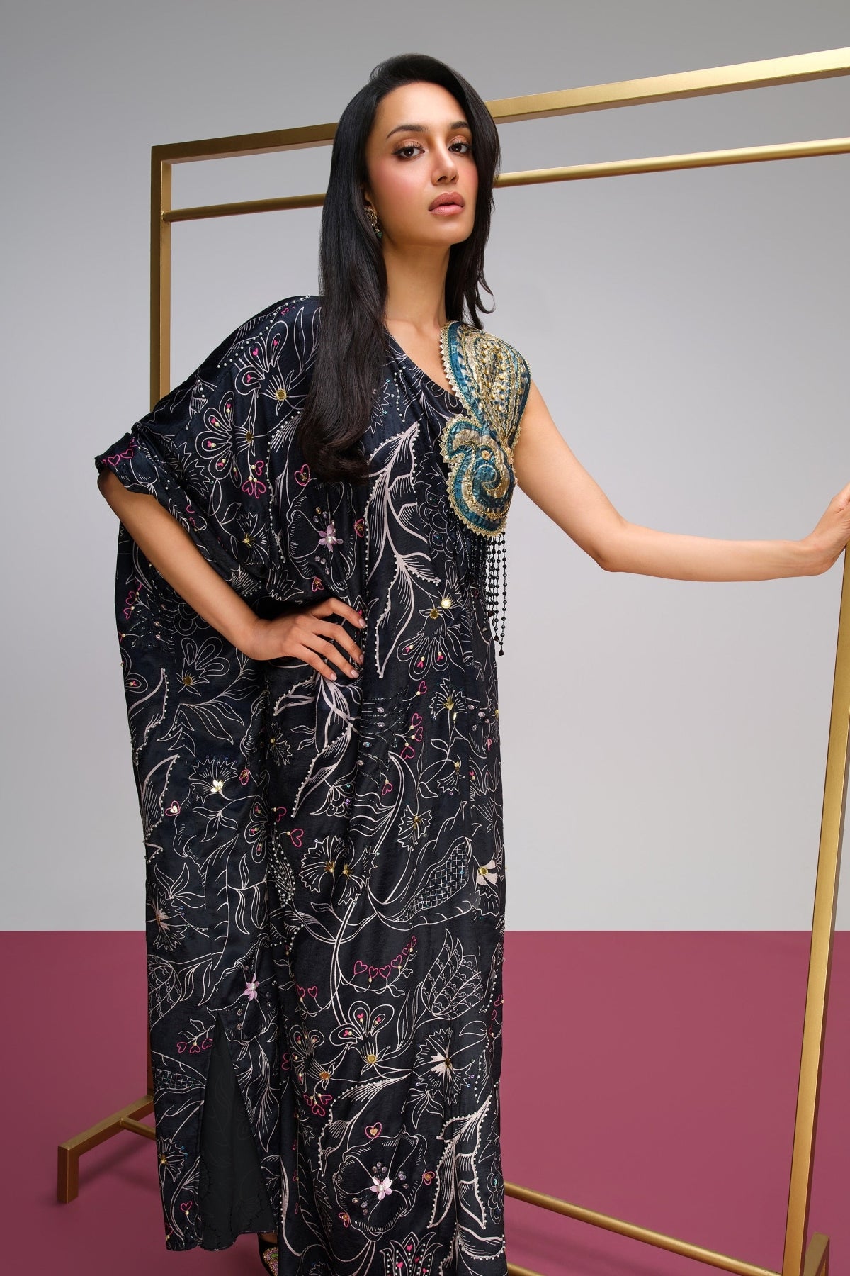 POP MYSTIQUE - Kaftan