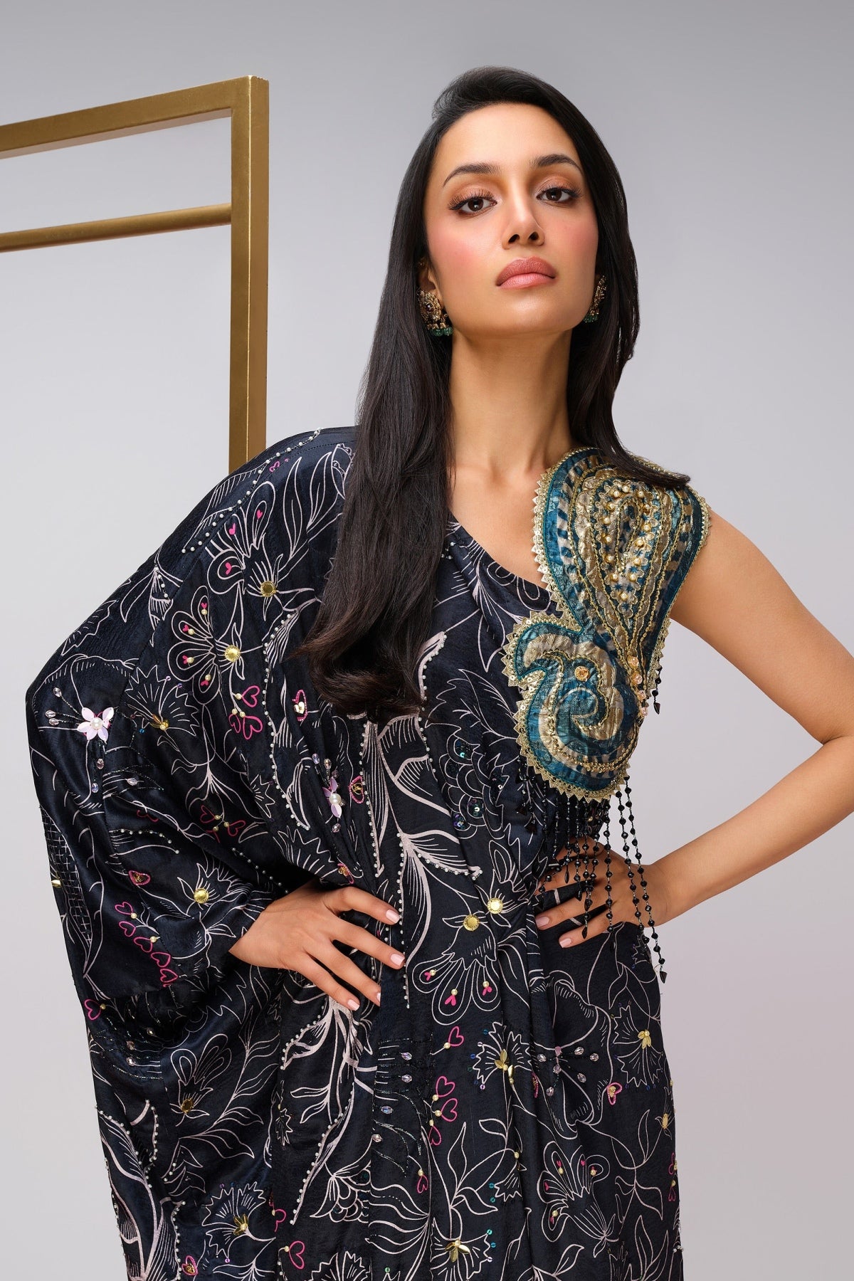 POP MYSTIQUE - Kaftan