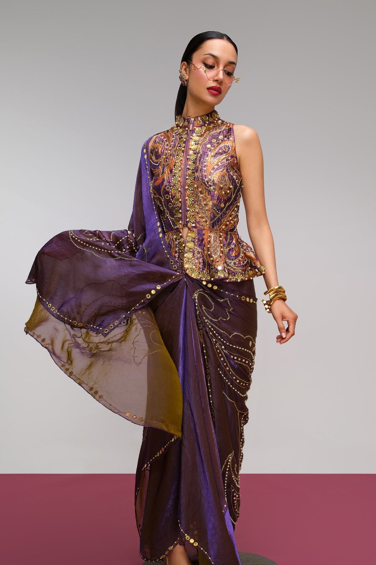 VINTAGE POWER MOVES - Saree Set