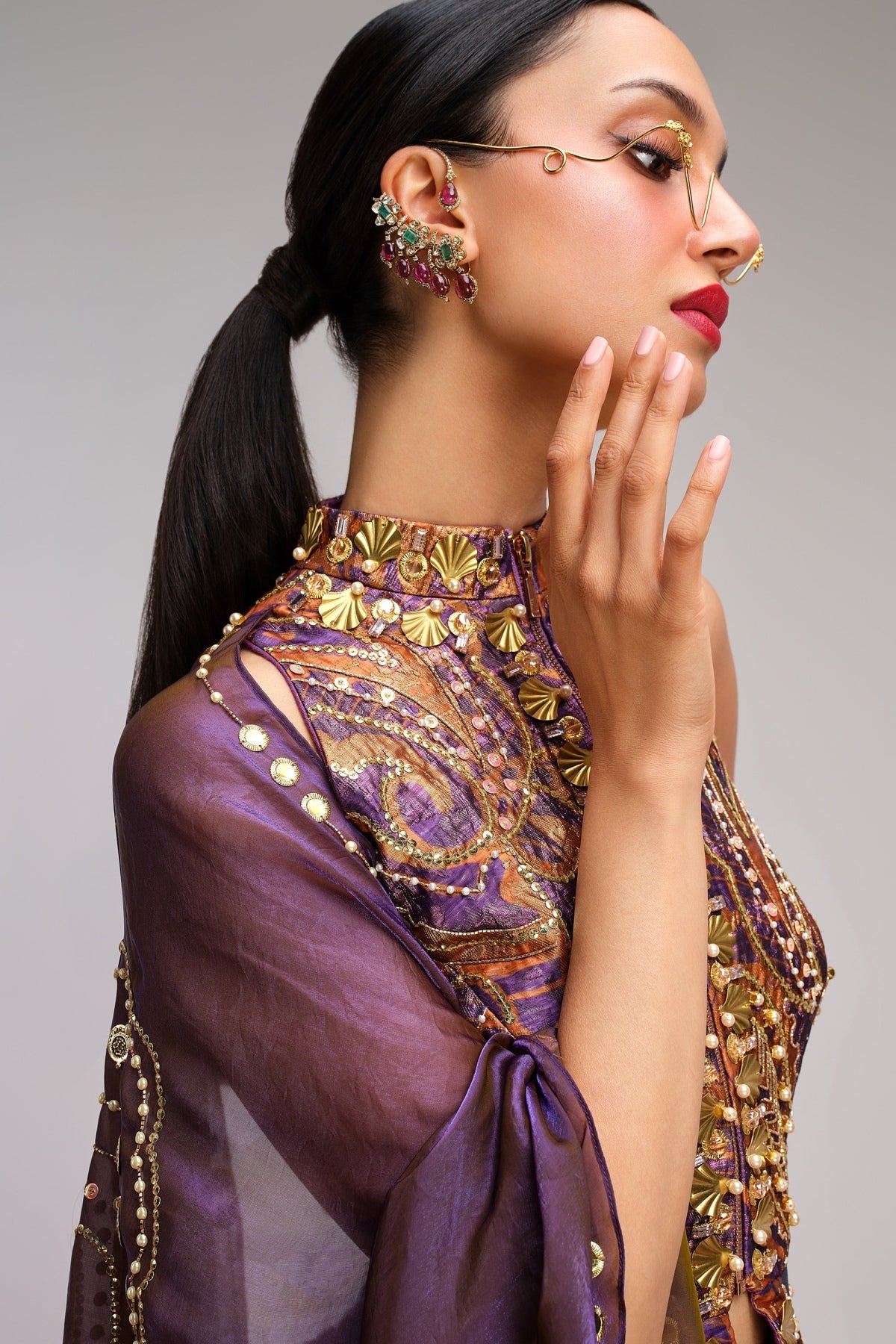 VINTAGE POWER MOVES - Saree Set