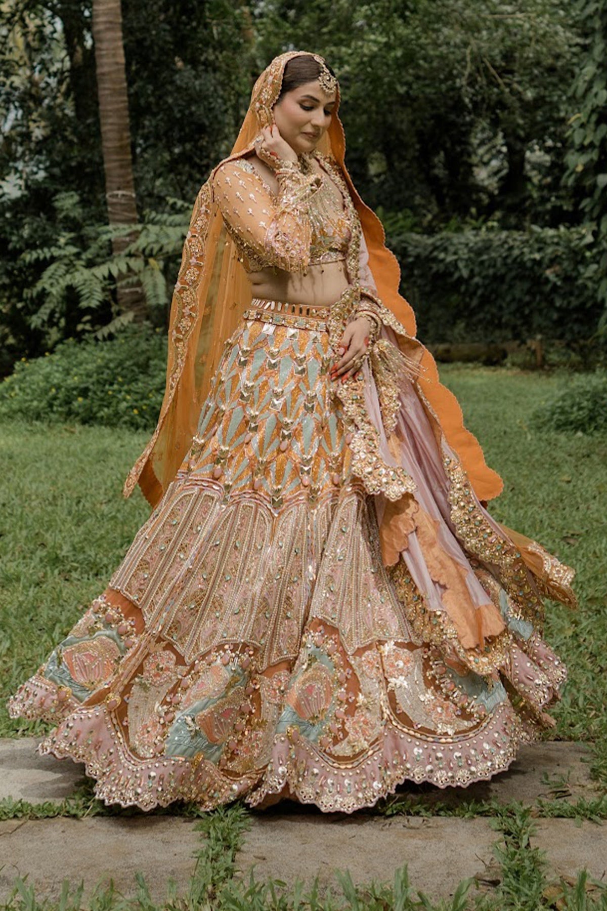 Cinnamon glow - Full Lehenga Set