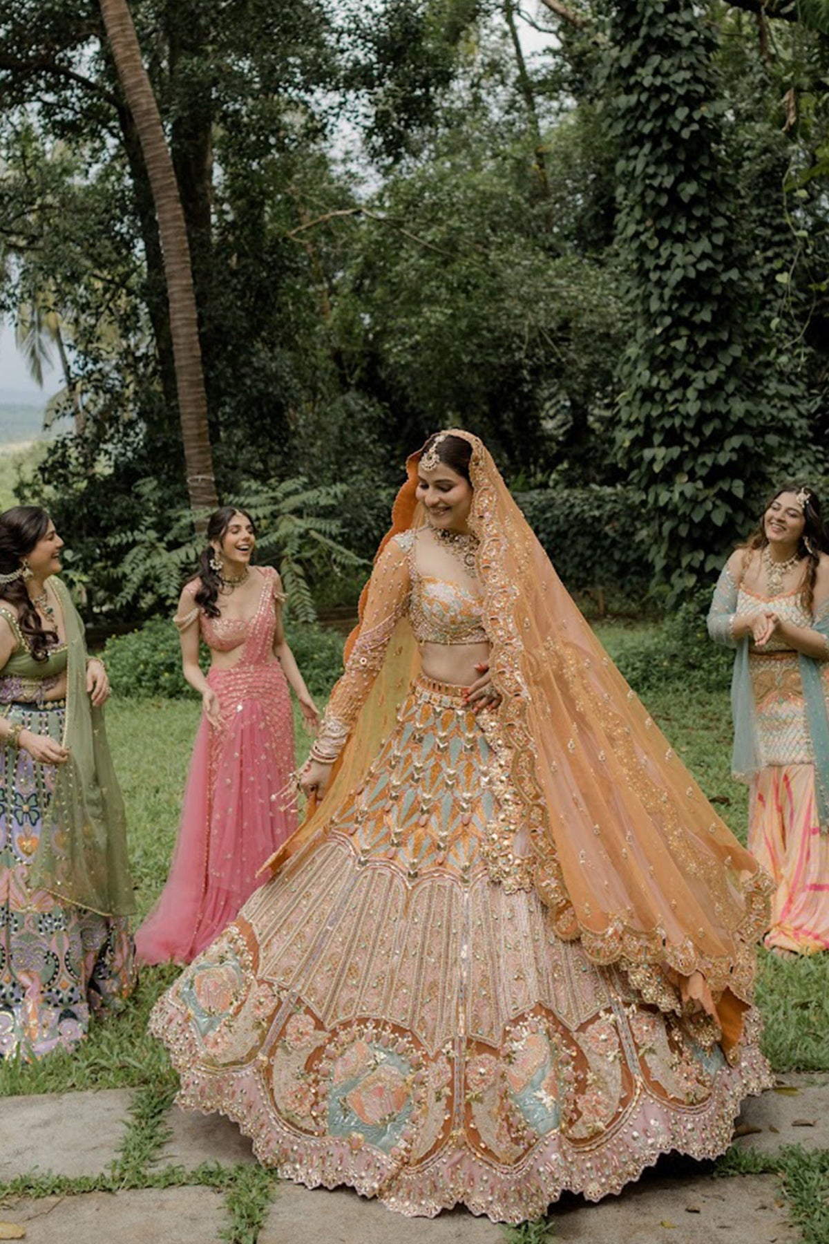 Cinnamon glow - Full Lehenga Set
