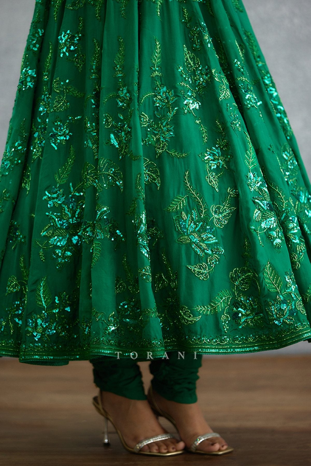 Parnabha Aruna Anarkali Set