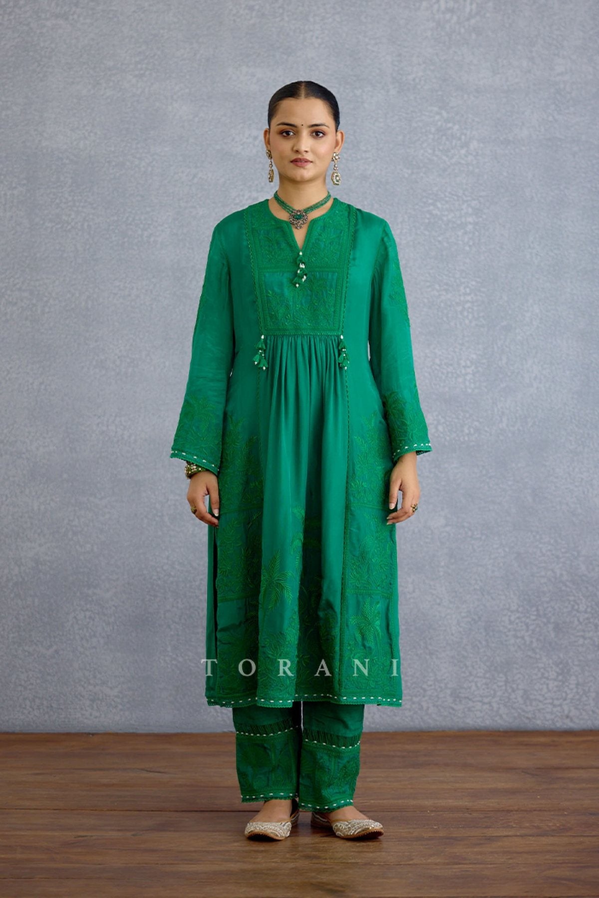 Pranabha Deba Priya Kurta Set