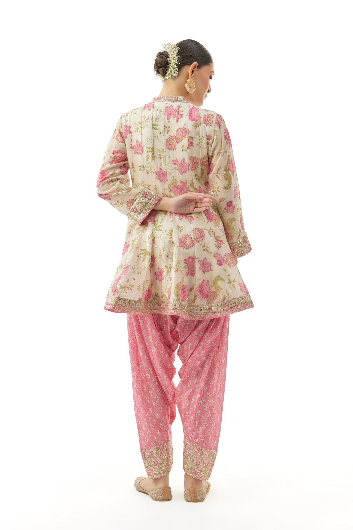Priyagini AG Set