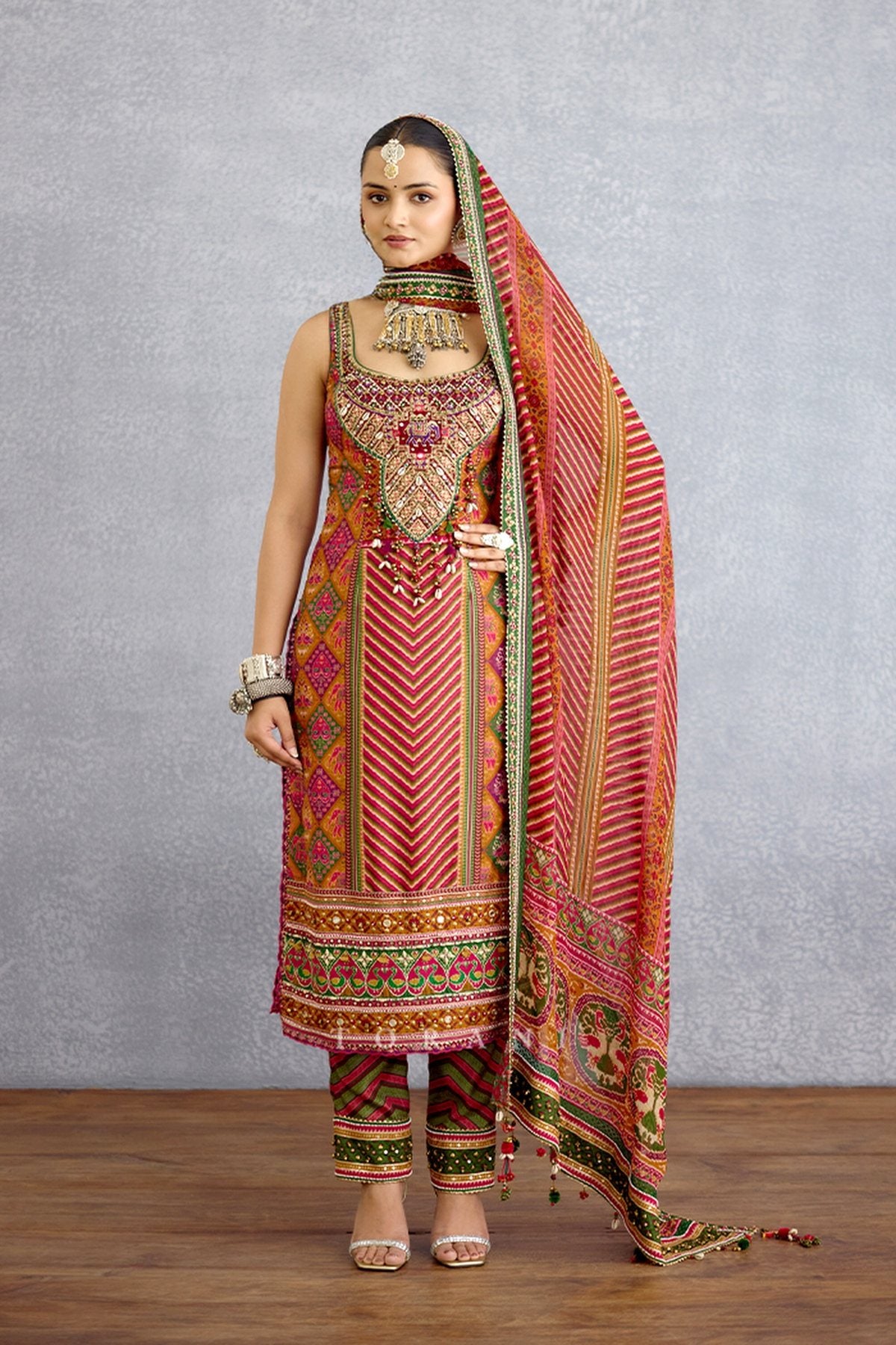 Rangili Sahithi Kurta Set