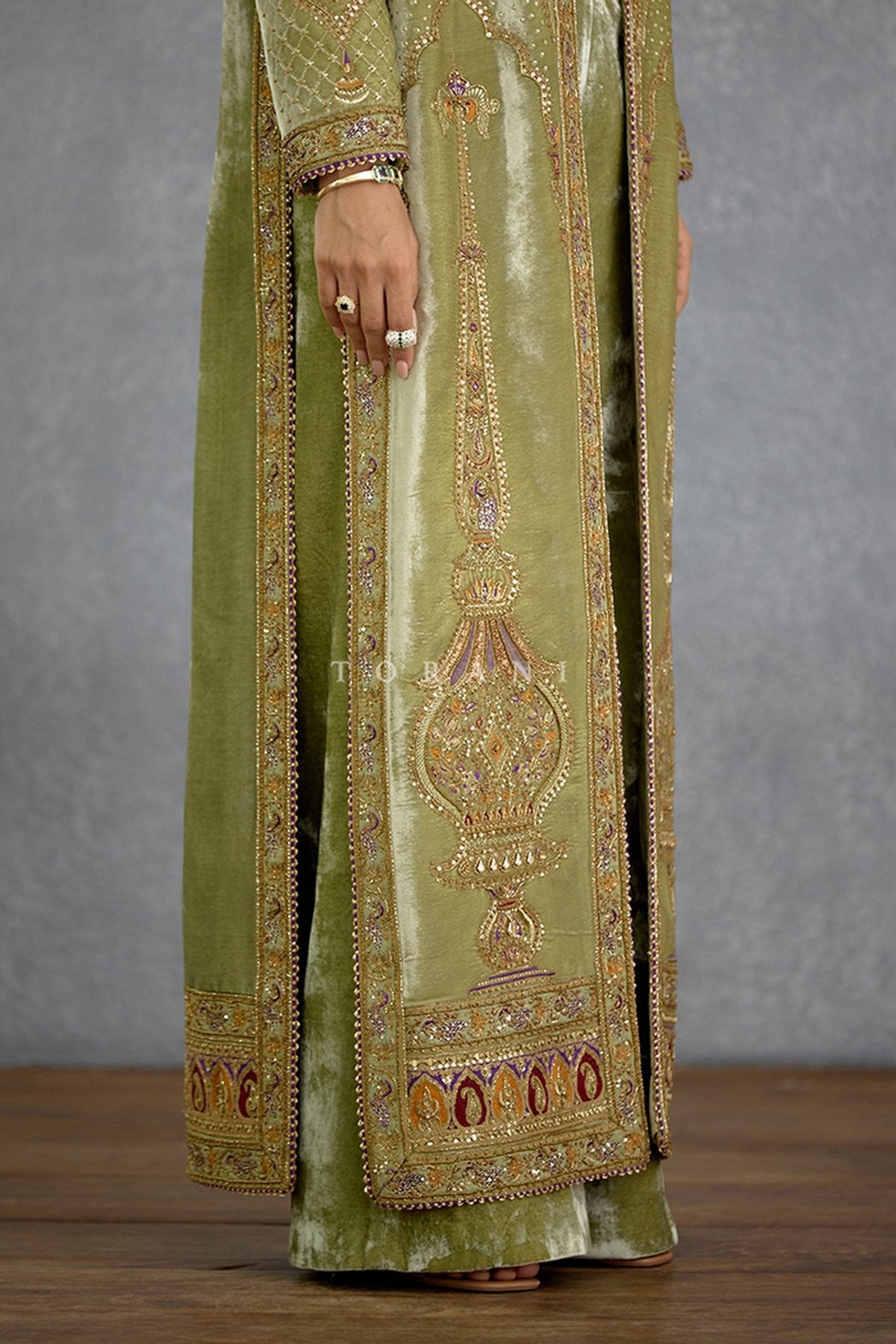 Rangsaaz Omaira Nafeesa Jacket Set