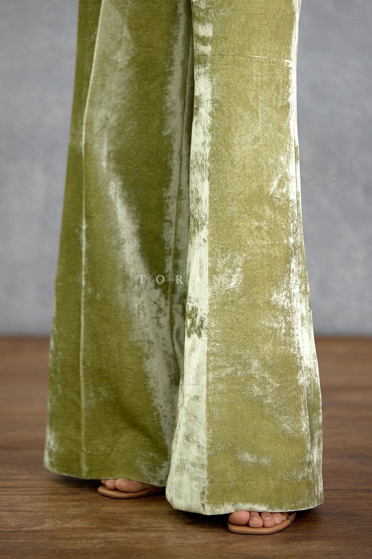 Rangsaaz Omaira Nafeesa Jacket Set
