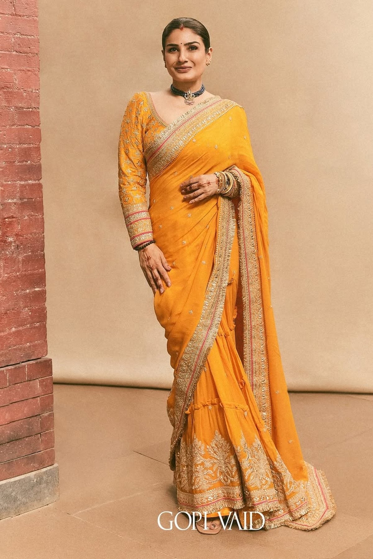 Dilbar Saree Set-Raveena Tandon