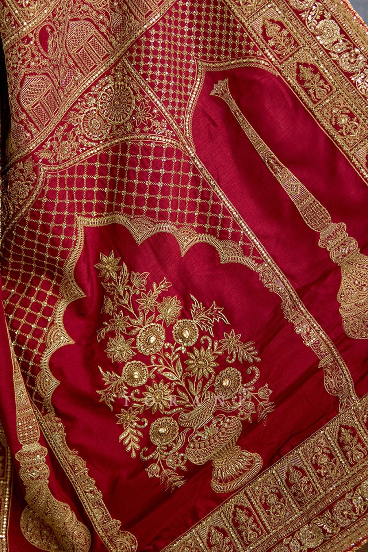 Shams Shaukat Mehel Saree