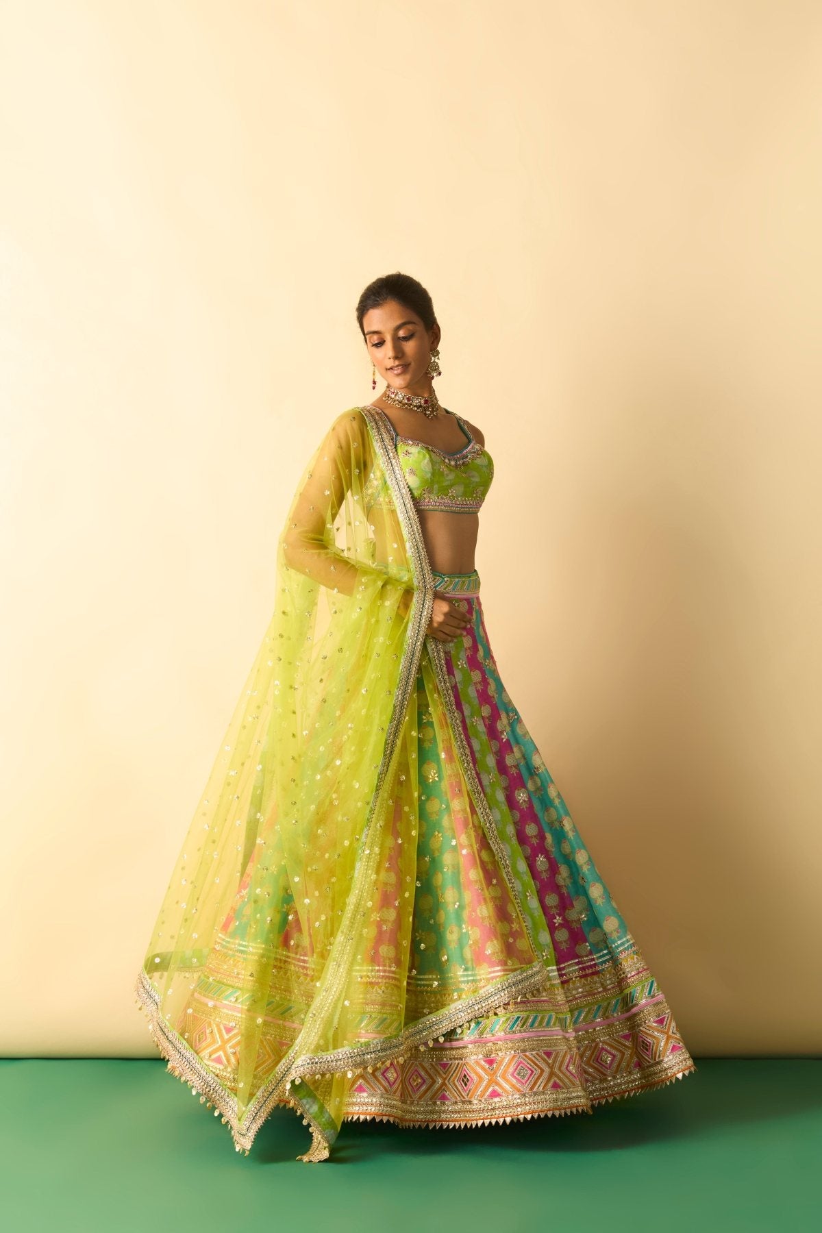 shyama lehenga set