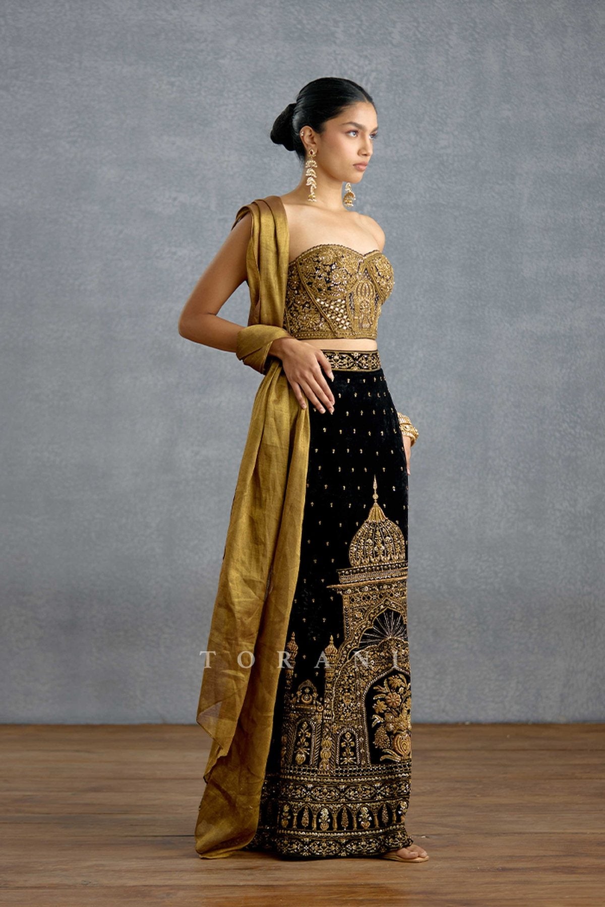 Siyahi Shehnaz Lehenga Set