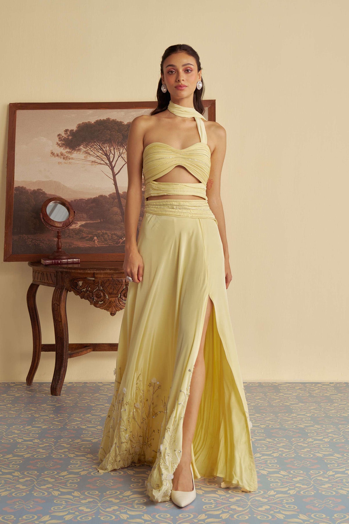 Sunlit slit skirt set