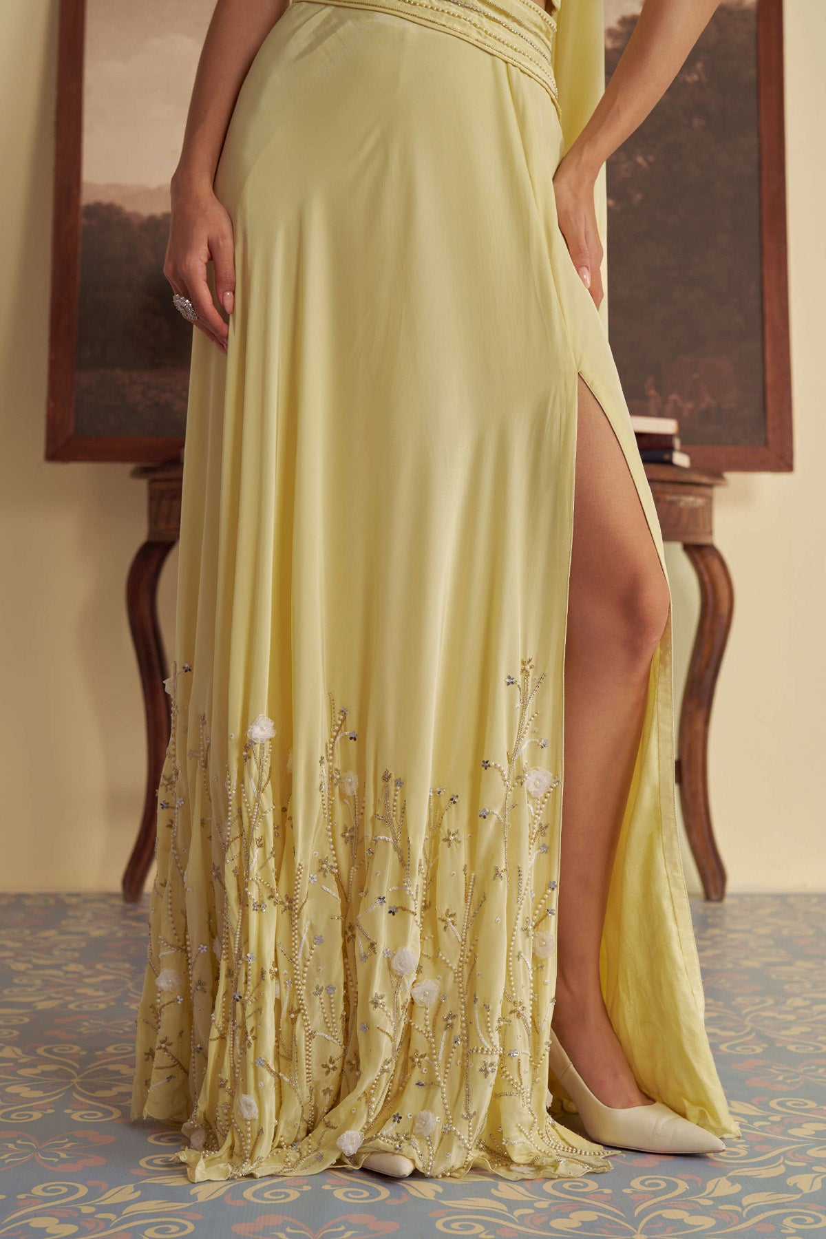 Sunlit slit skirt set