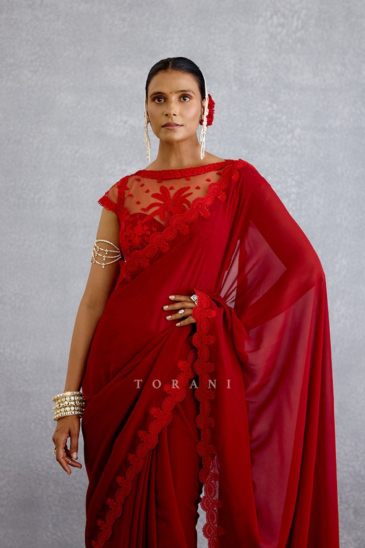 Surkh Ila Saree