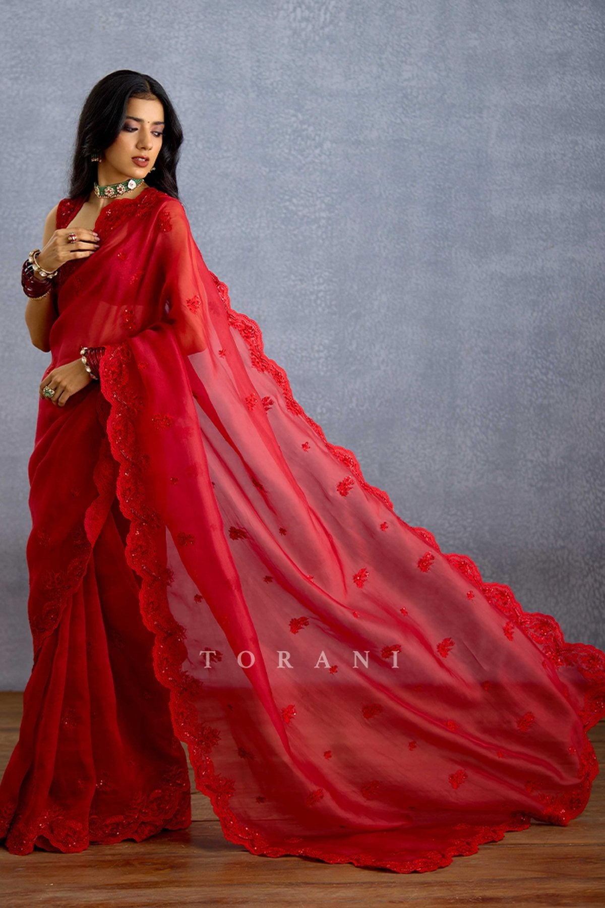Surkh Nitya Saree