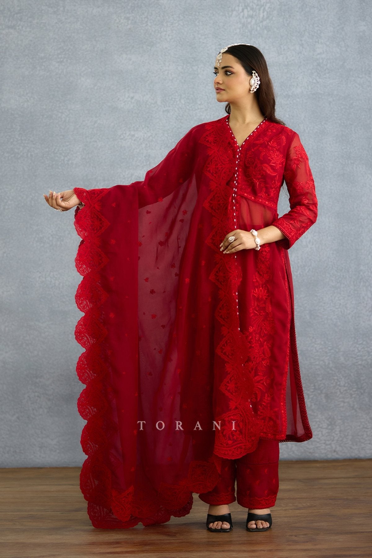 Surkh Udita Kurta Set